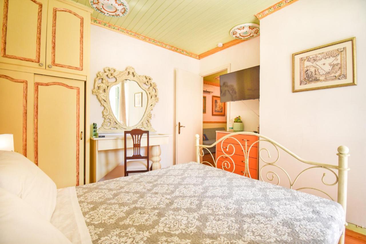 Venetian Well Gallery Apartment In Corfu Old Town Dış mekan fotoğraf
